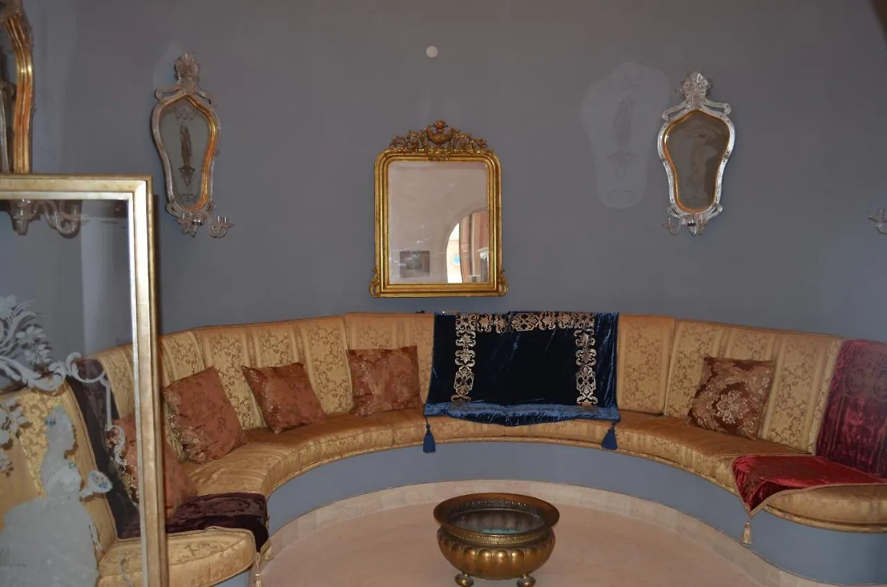 Apartment Elegante Appartamento Nel Centro Di Roma Italy