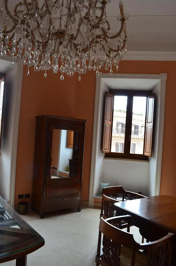 Apartment Elegante Appartamento Nel Centro Di Roma Italy