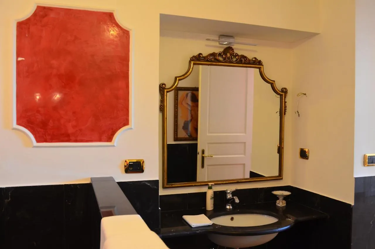 Elegante Appartamento Nel Centro Di Roma Rome